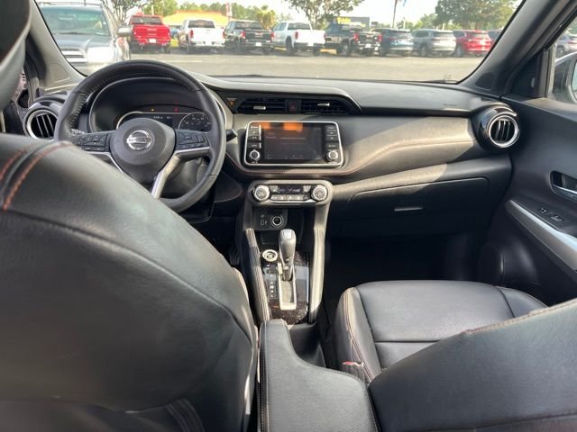 Used 2020 Gray Nissan SR image 14