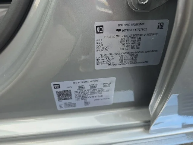 Used 2026 Silver GMC Denali image 37