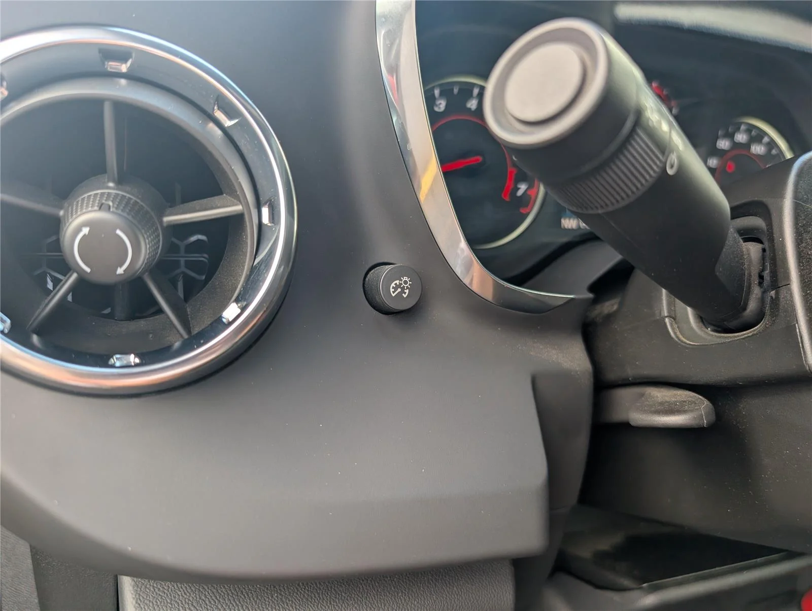 Used 2023 Sharkskin Metallic Chevrolet LT1 image 11
