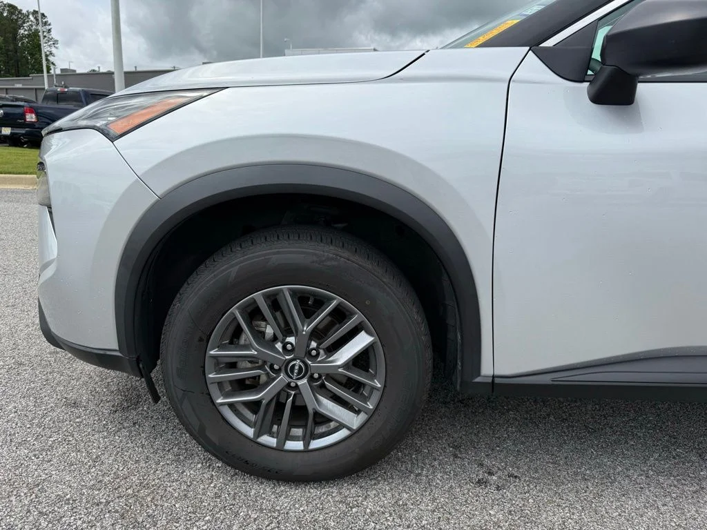 Used 2024 Silver Nissan S image 41