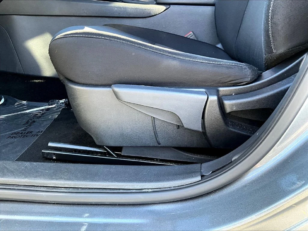 Used 2024 Gray Nissan SV image 37