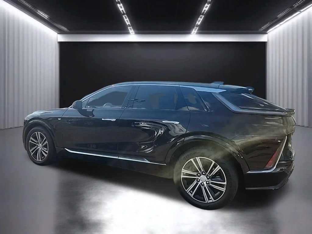 Used 2024 Black Cadillac Luxury image 2
