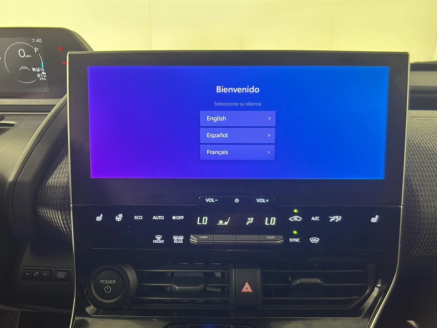 Used 2023 Wind Chill Pearl Toyota XLE image 33