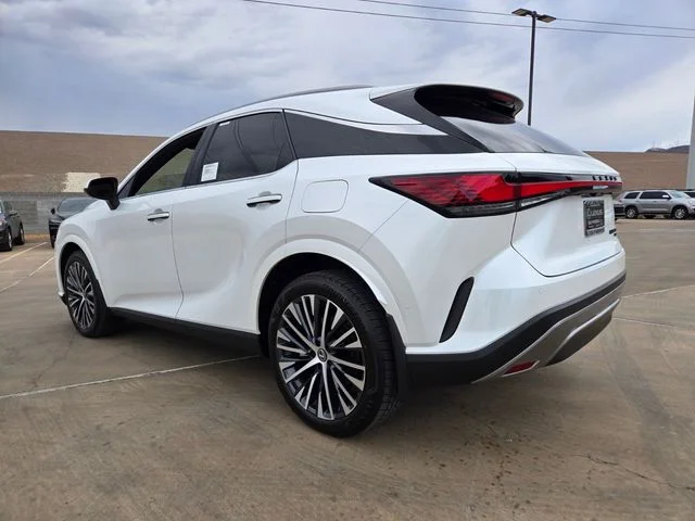 New 2026 Eminent White Pearl Lexus PREMIUM PLUS image 4