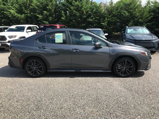 Used 2022 Magnetite Gray Metallic Subaru Limited image 9