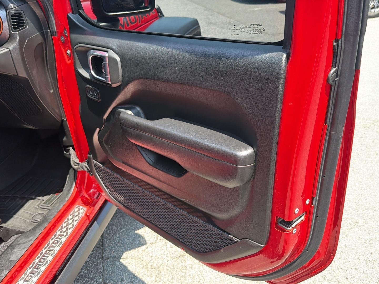 Used 2021 Firecracker Red Clearcoat Jeep Mojave image 15
