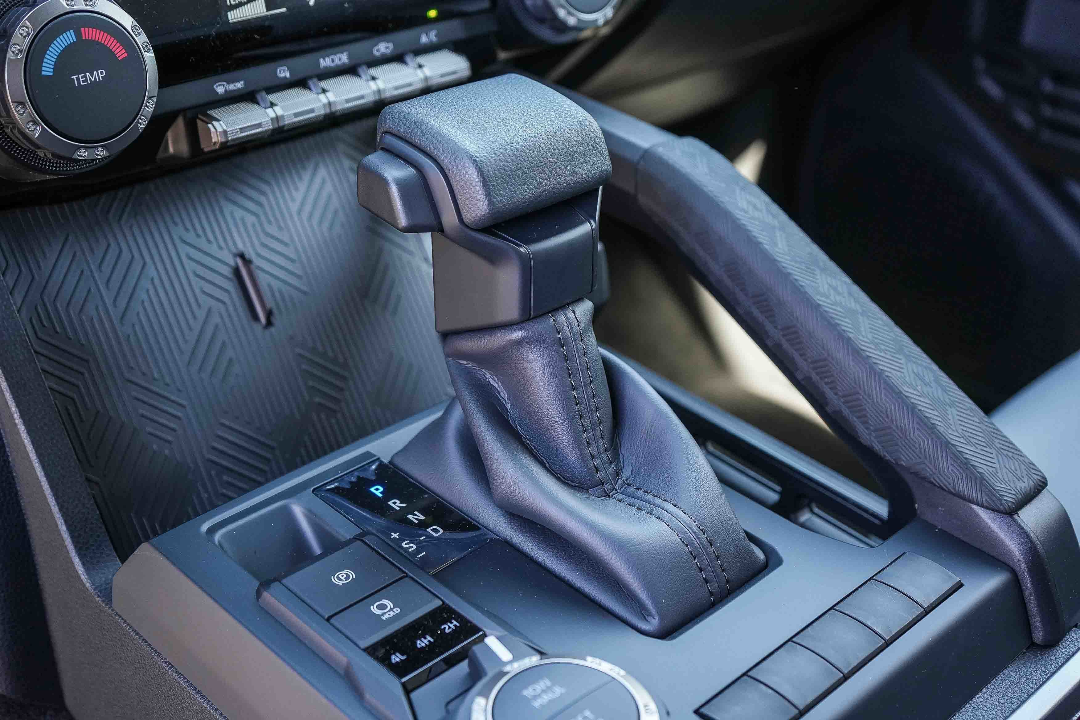 2026 Toyota Tacoma SR5 - Photo 19