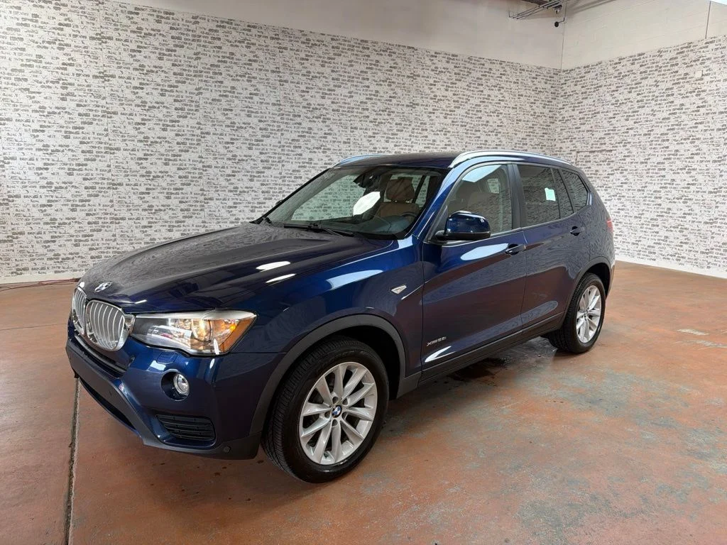 Used 2017 Deep Sea Blue Metallic BMW xDrive28i image 3