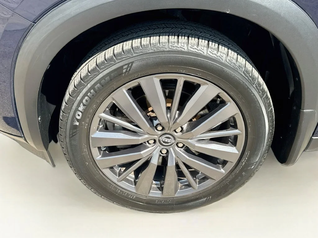 Used 2024 Blue Nissan SL image 42