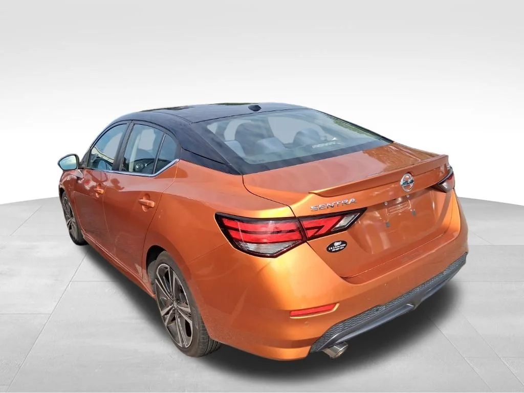Used 2021 Orange Nissan SR image 4