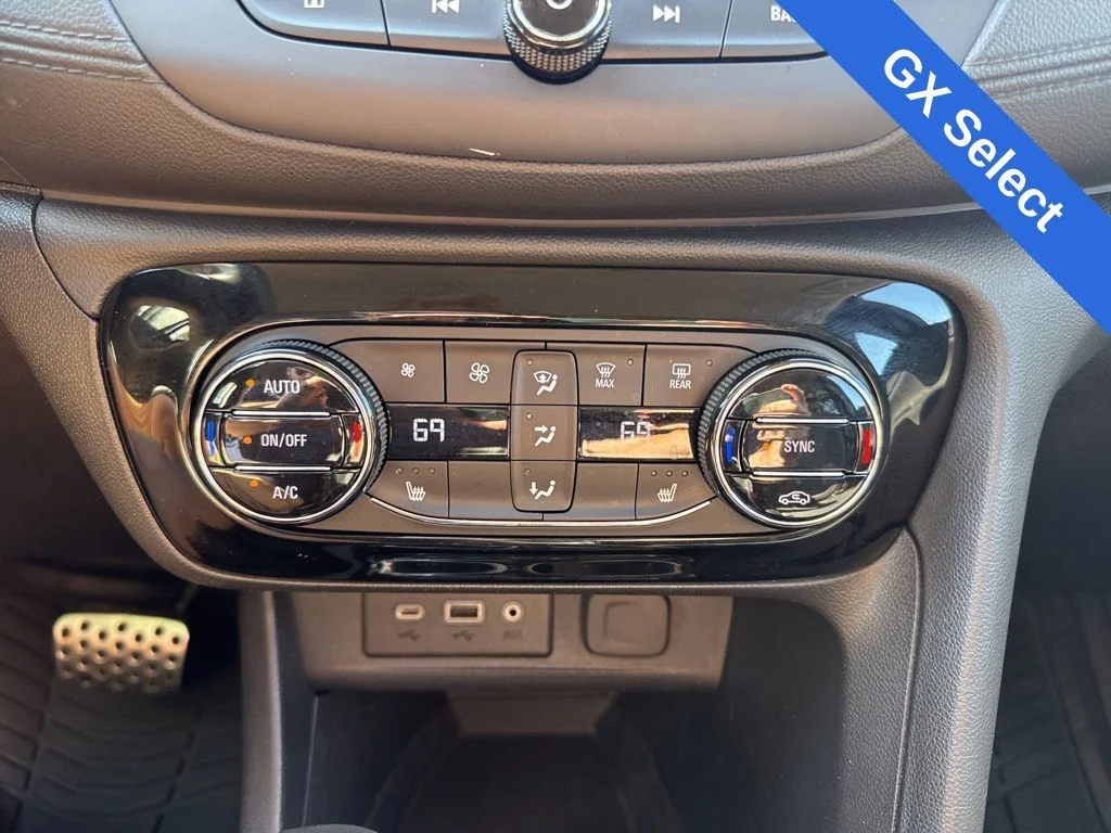Used 2023 Red Buick Select image 18