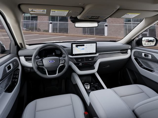 New 2027 Gray Ford Platinum image 9