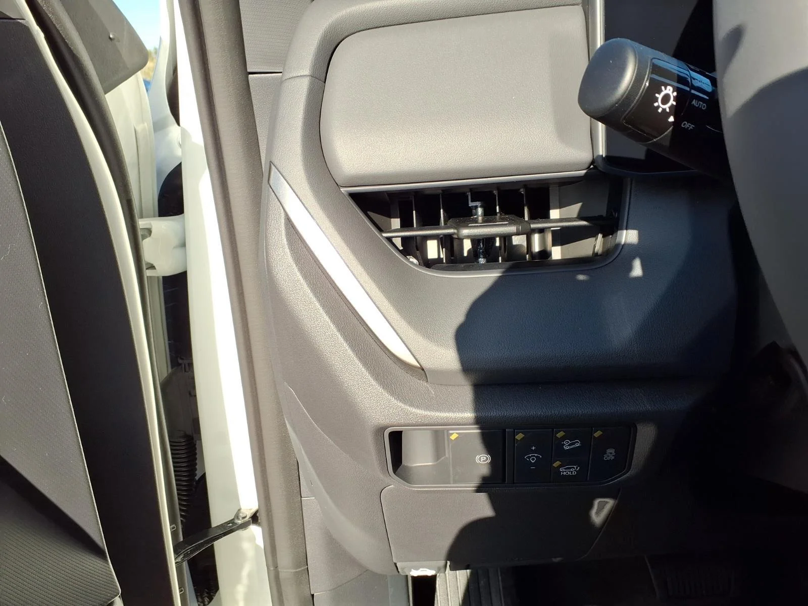 New 2027 Snow White Pearl Kia X-Line S image 10