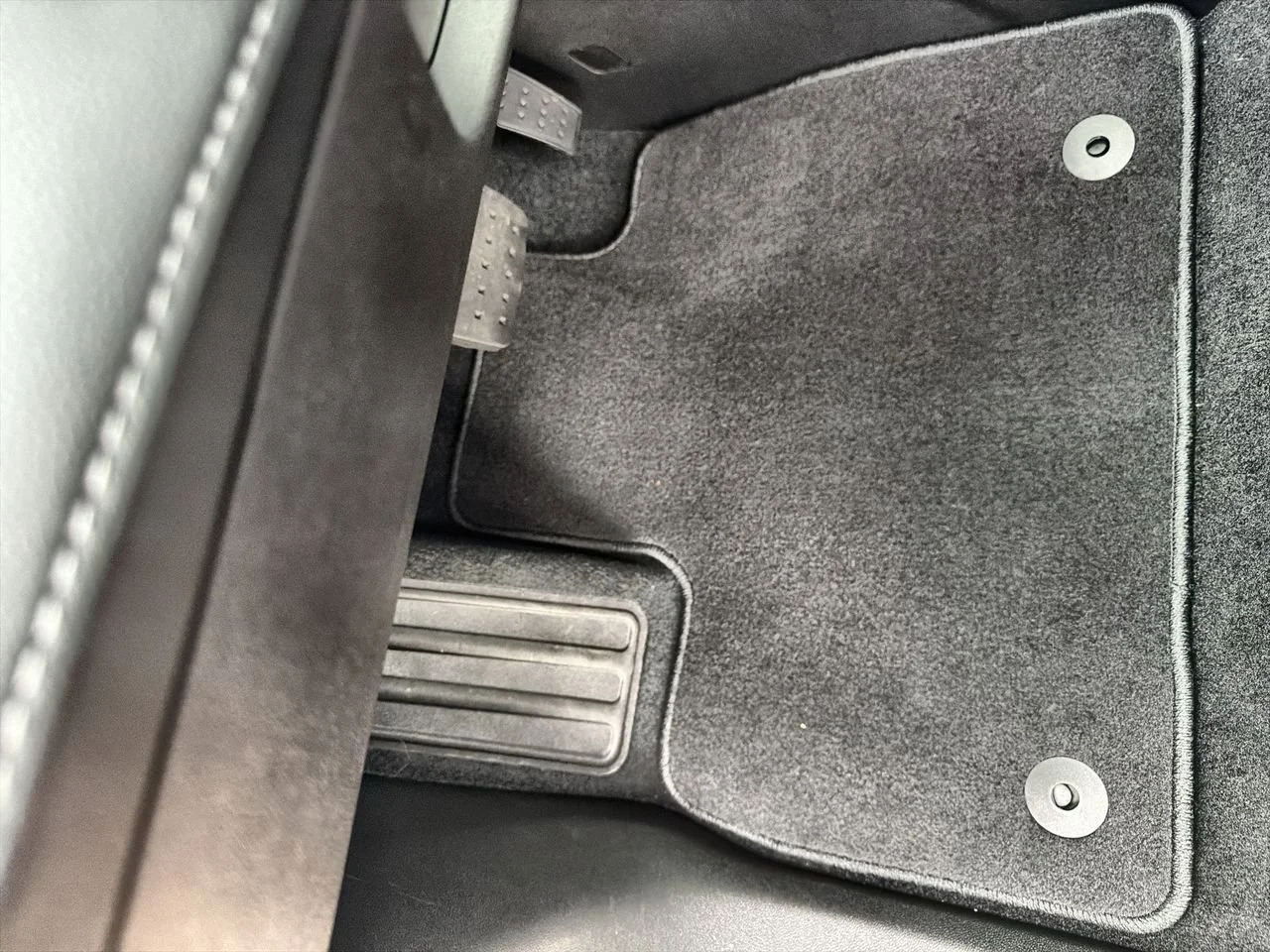 New 2026 Moonstone Gray Metallic Buick Preferred image 30