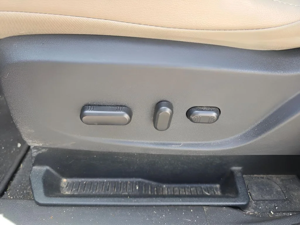 Used 2020 Nightfall Gray Metallic Chevrolet LS image 10