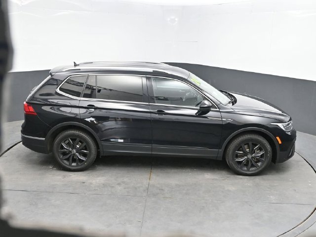 Used 2024 Black Volkswagen 2.0T SE image 40