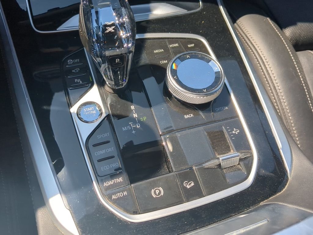 Used 2021 Blue BMW xDrive40i image 28
