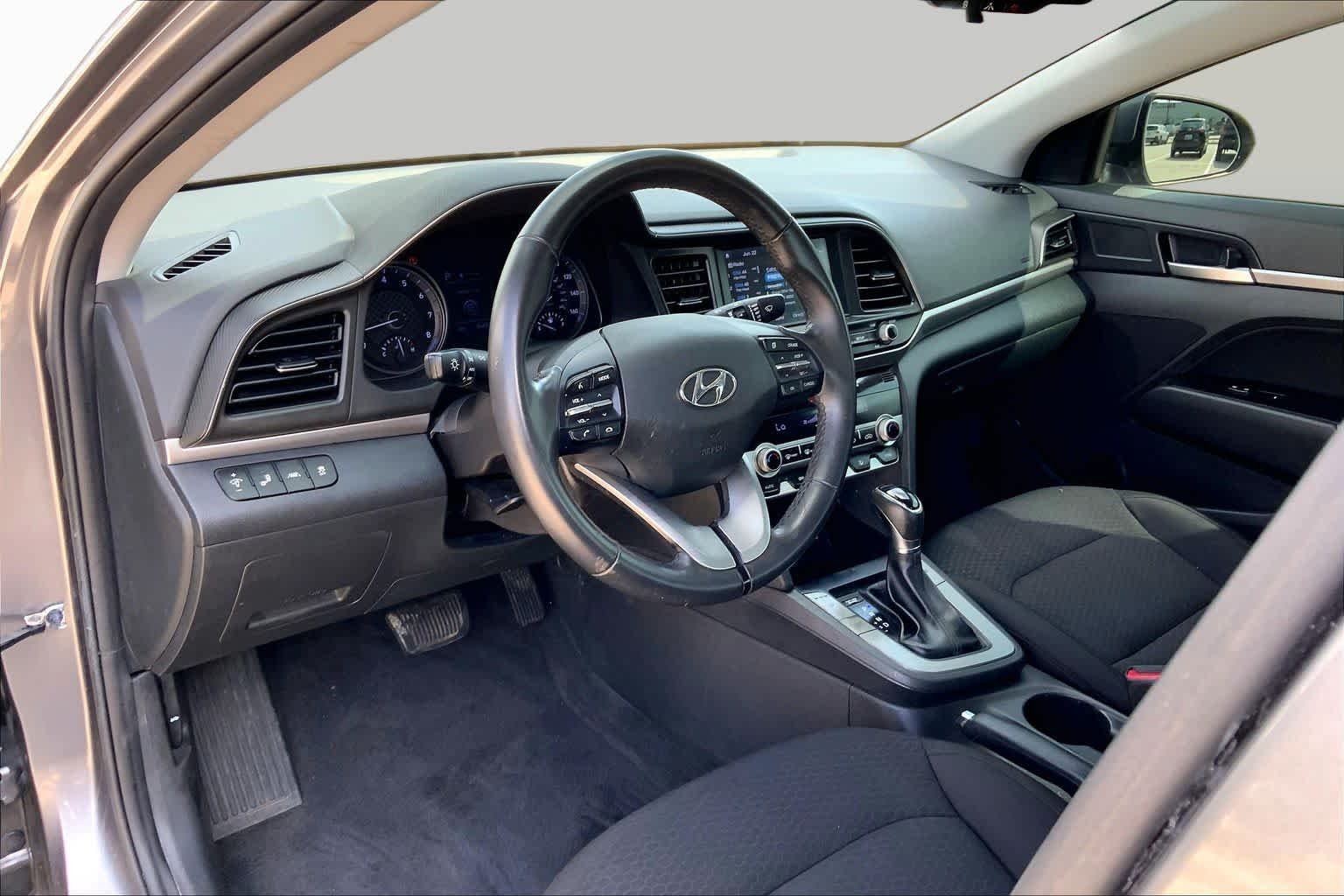 Used 2020 Machine Gray Hyundai Value Edition image 17
