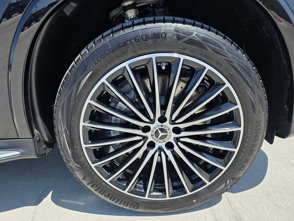 New 2027 Black Mercedes-Benz GLC 300 image 9