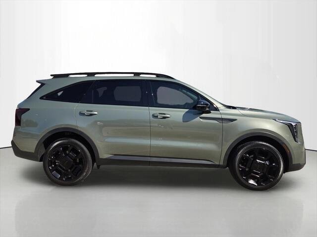 Used 2025 Jungle Green Kia X-Line EX image 6