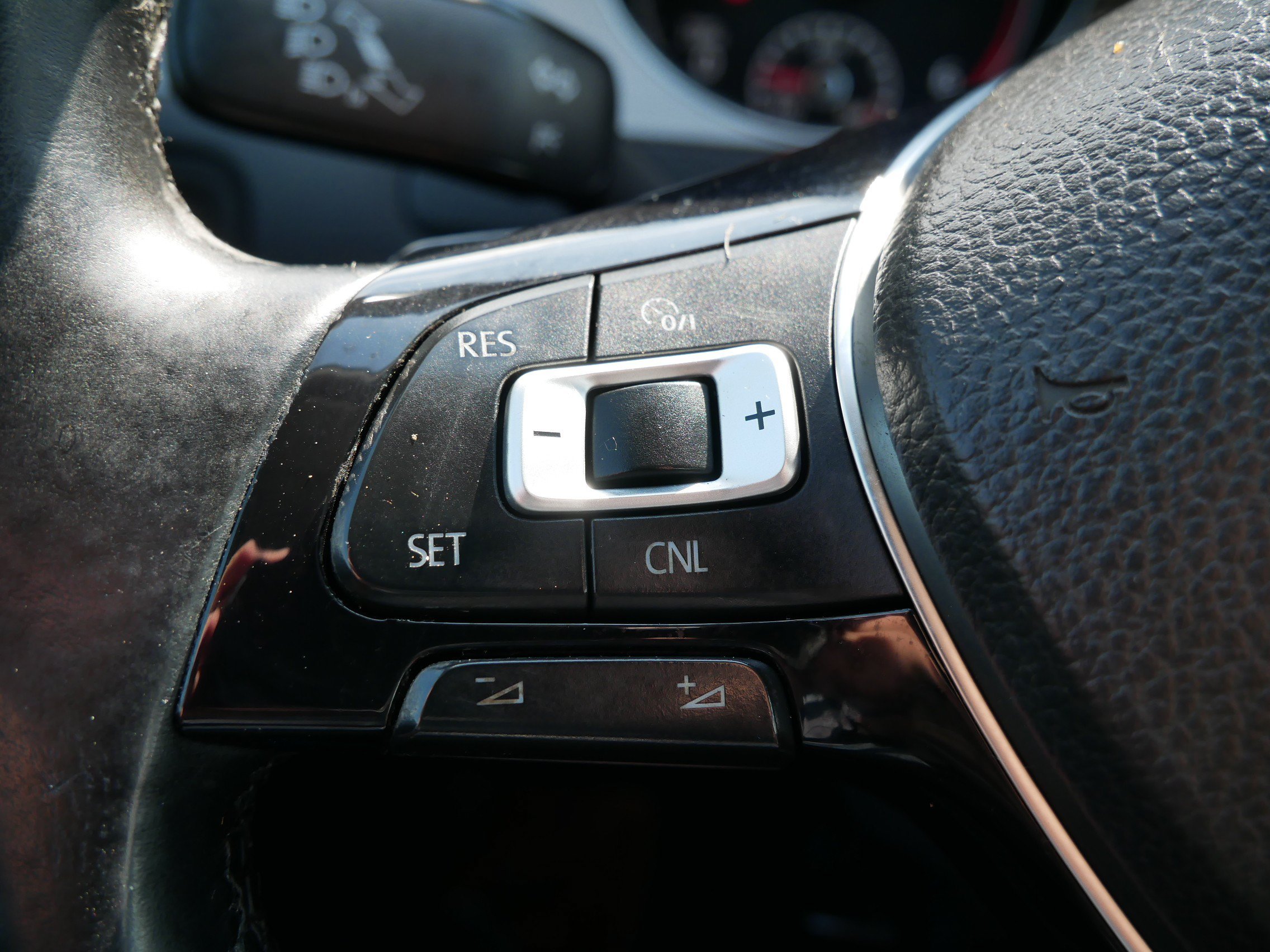 Used 2015 Black Volkswagen  image 20