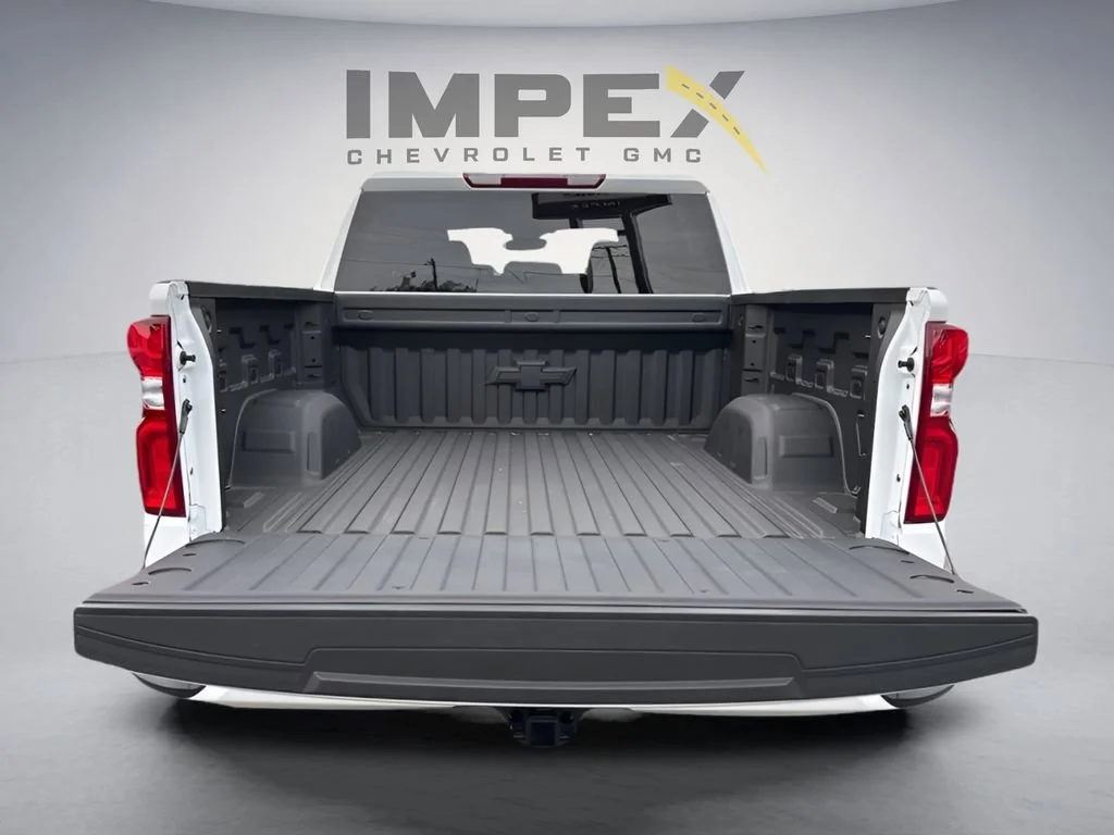 Used 2026 Summit White Chevrolet RST image 30