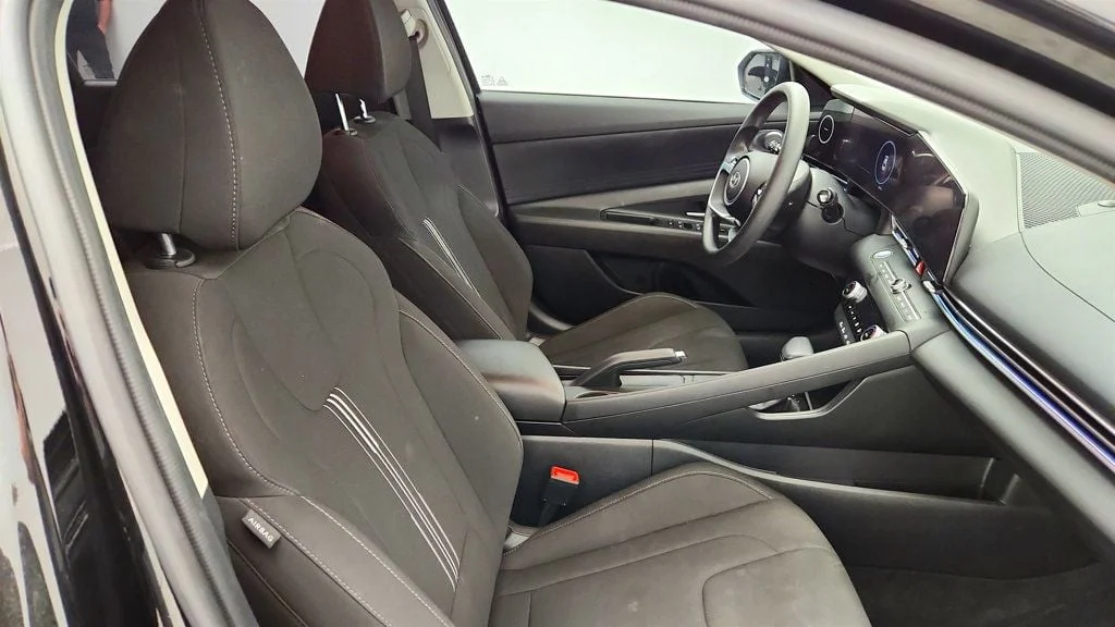 Used 2024 Abyss Black Hyundai SEL IVT image 23