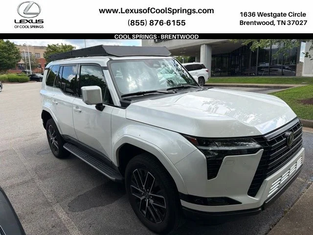 Used 2025 White Lexus 550 Premium+ image 1