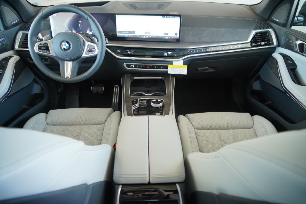 New 2027 Gray Metallic BMW xDrive40i image 16