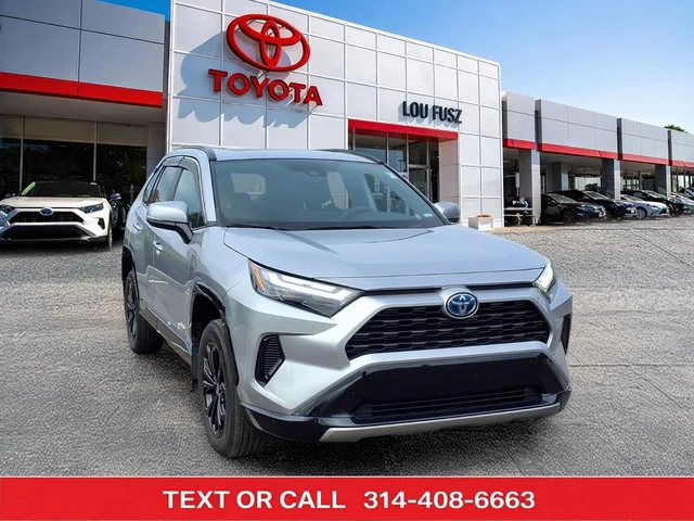2023 Toyota RAV4 Hybrid SE