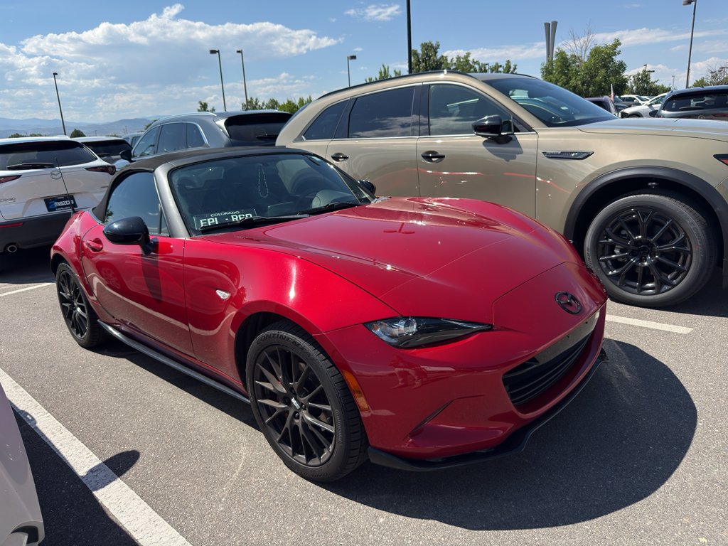 Used 2016 Soul Red Metallic Mazda Club image 6