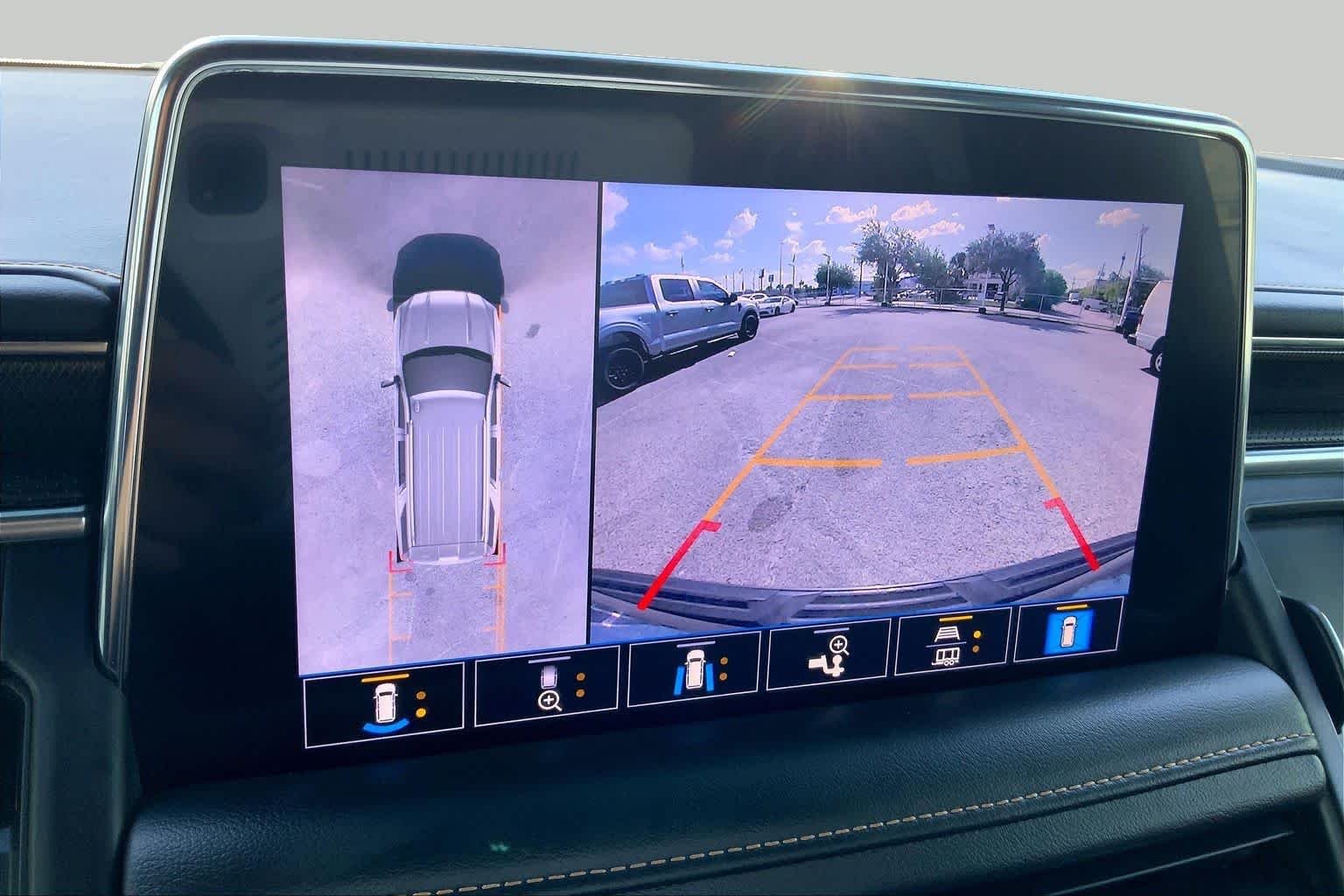 Used 2021 Dark Sky Metallic GMC AT4 image 51