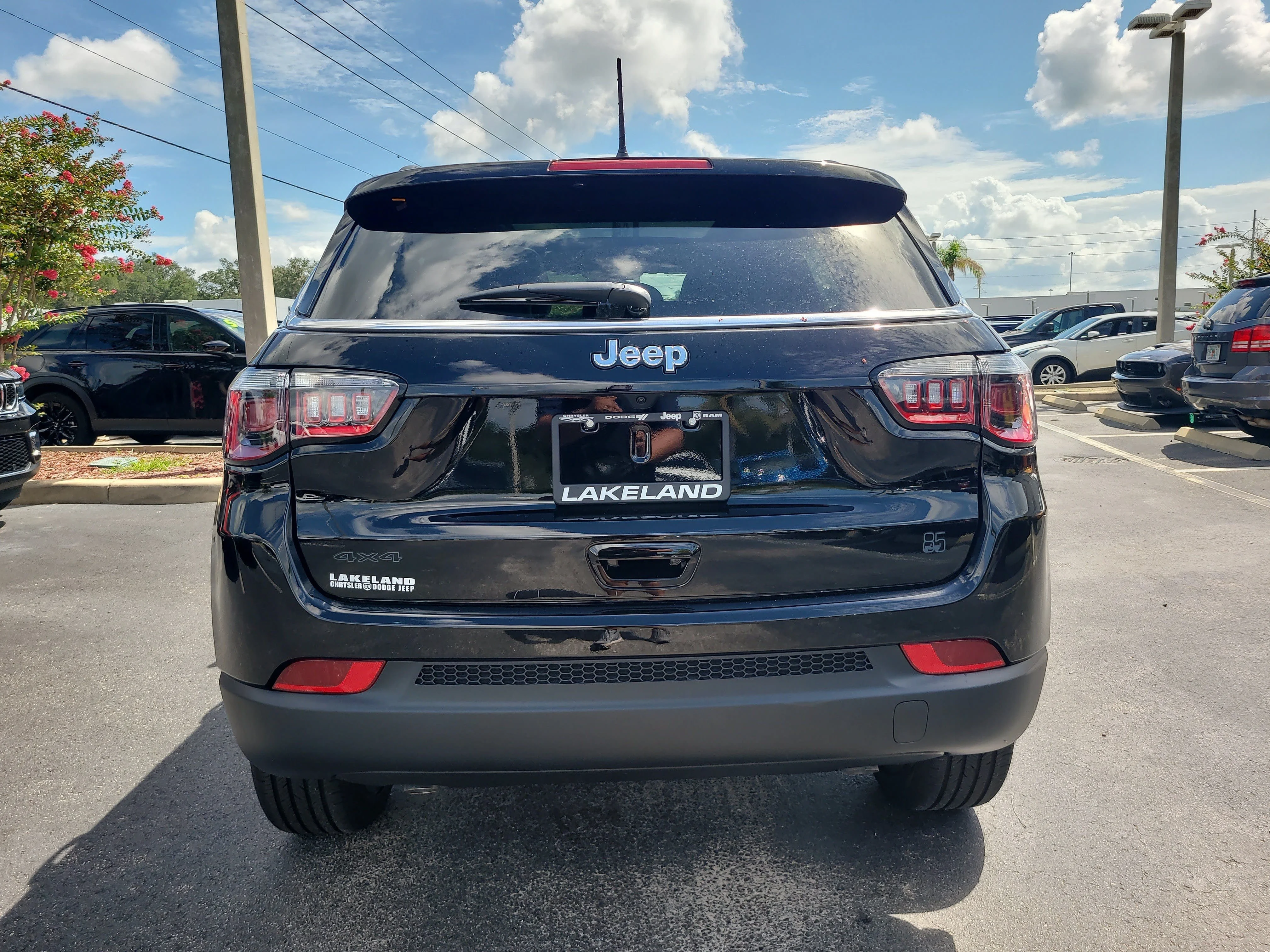 New 2026 Diamond Black Crystal Pearlcoat Jeep 85th Anniversary image 7