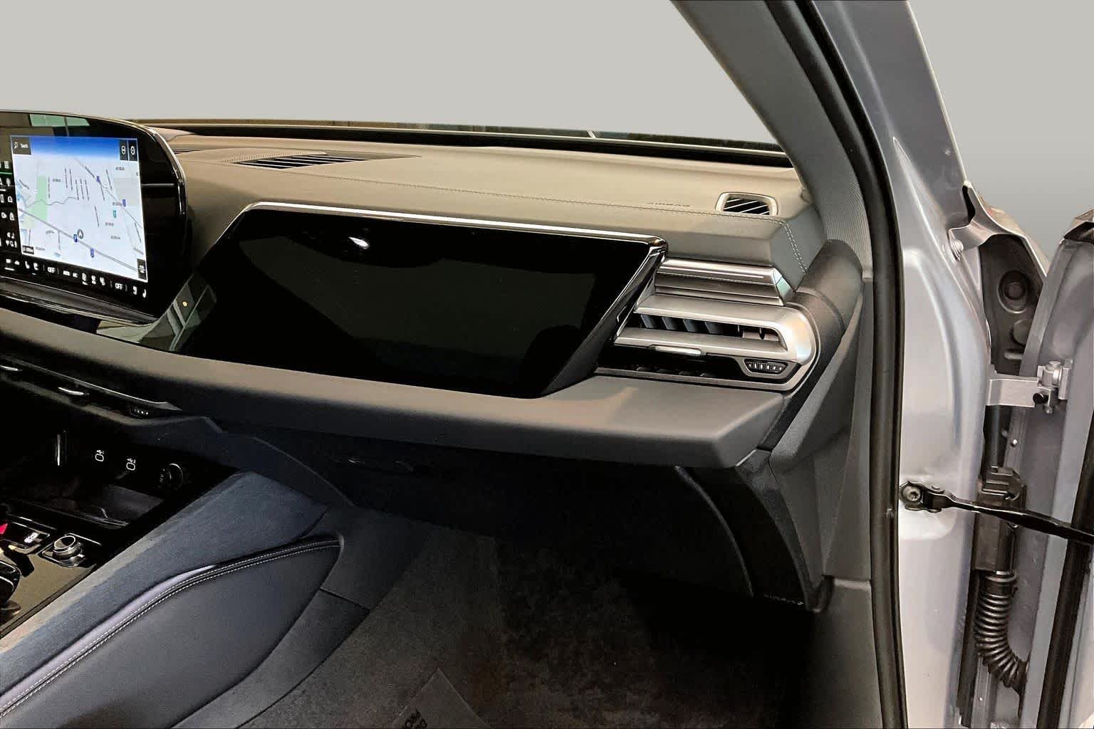 Used 2025 Florett Silver Metallic Audi Premium Plus image 19