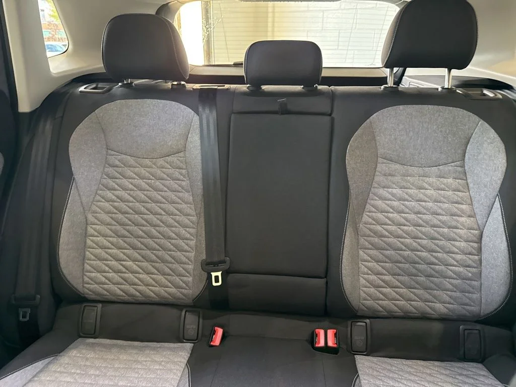 2026 Volkswagen Tiguan SE - Photo 14