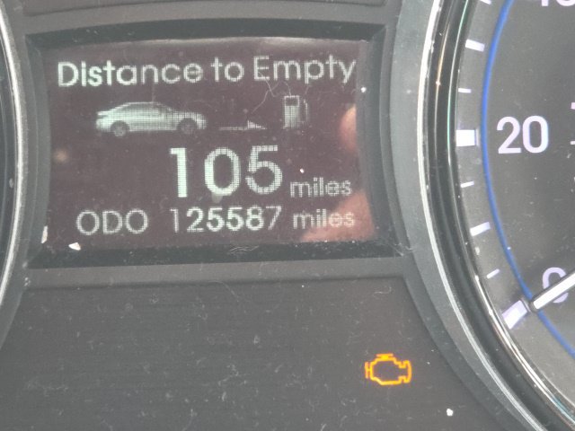 Used 2014 Blue Hyundai GLS image 18
