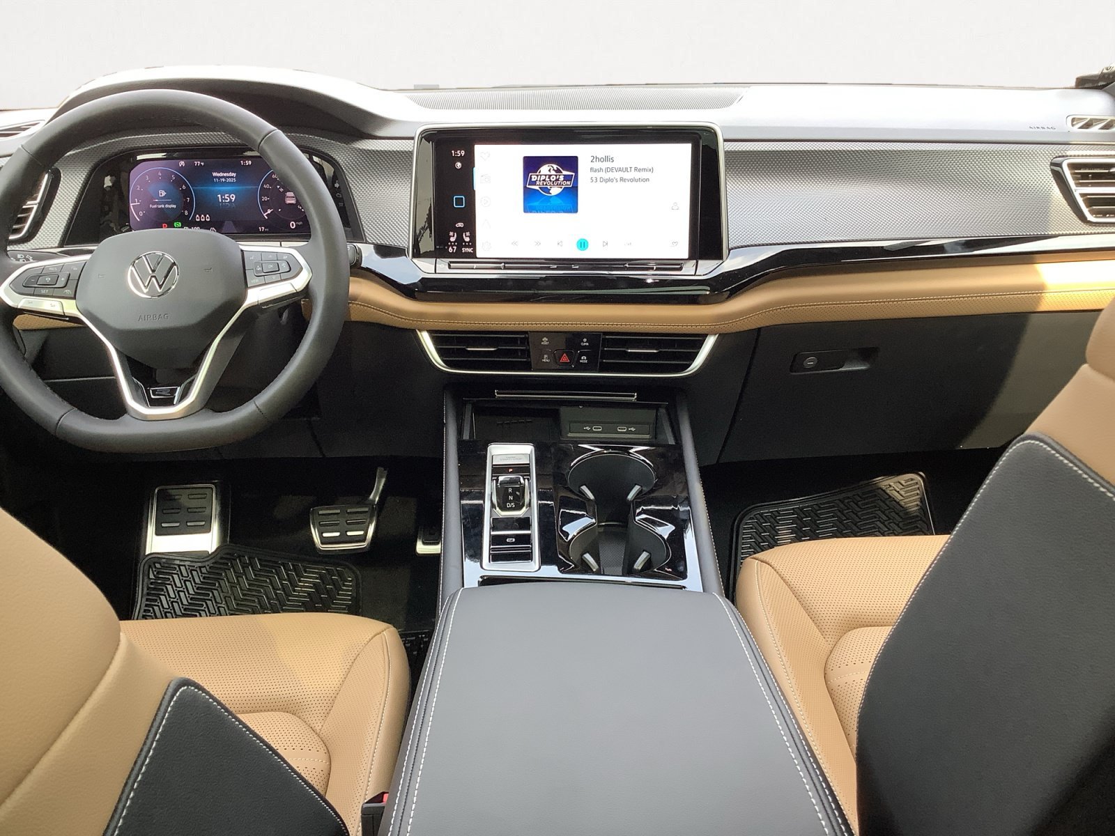 New 2026 PURE_GRAY Volkswagen 2.0T SEL R-Line Black image 13