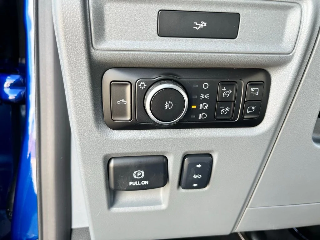 New 2026 Blue Ford Lariat image 23