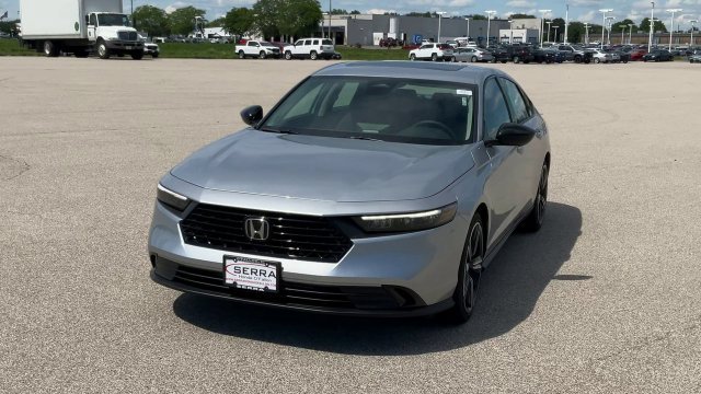 New 2026 Solar Silver Metallic Honda SE image 4