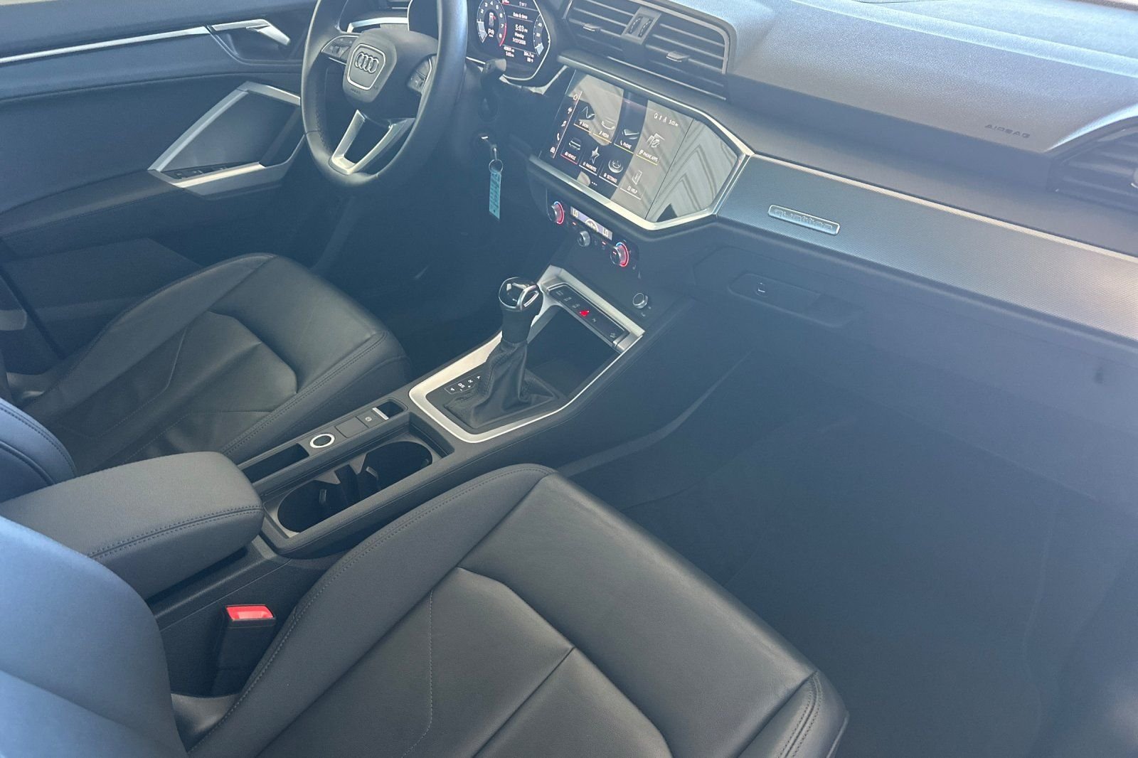 Used 2025  Audi Premium image 17