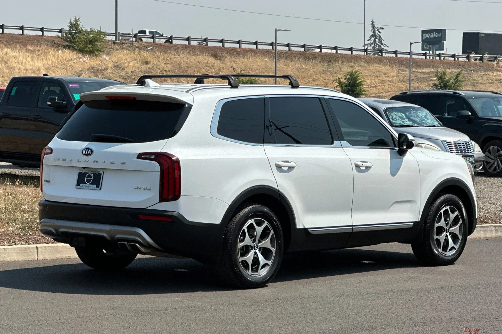Used 2020 White Kia EX image 3