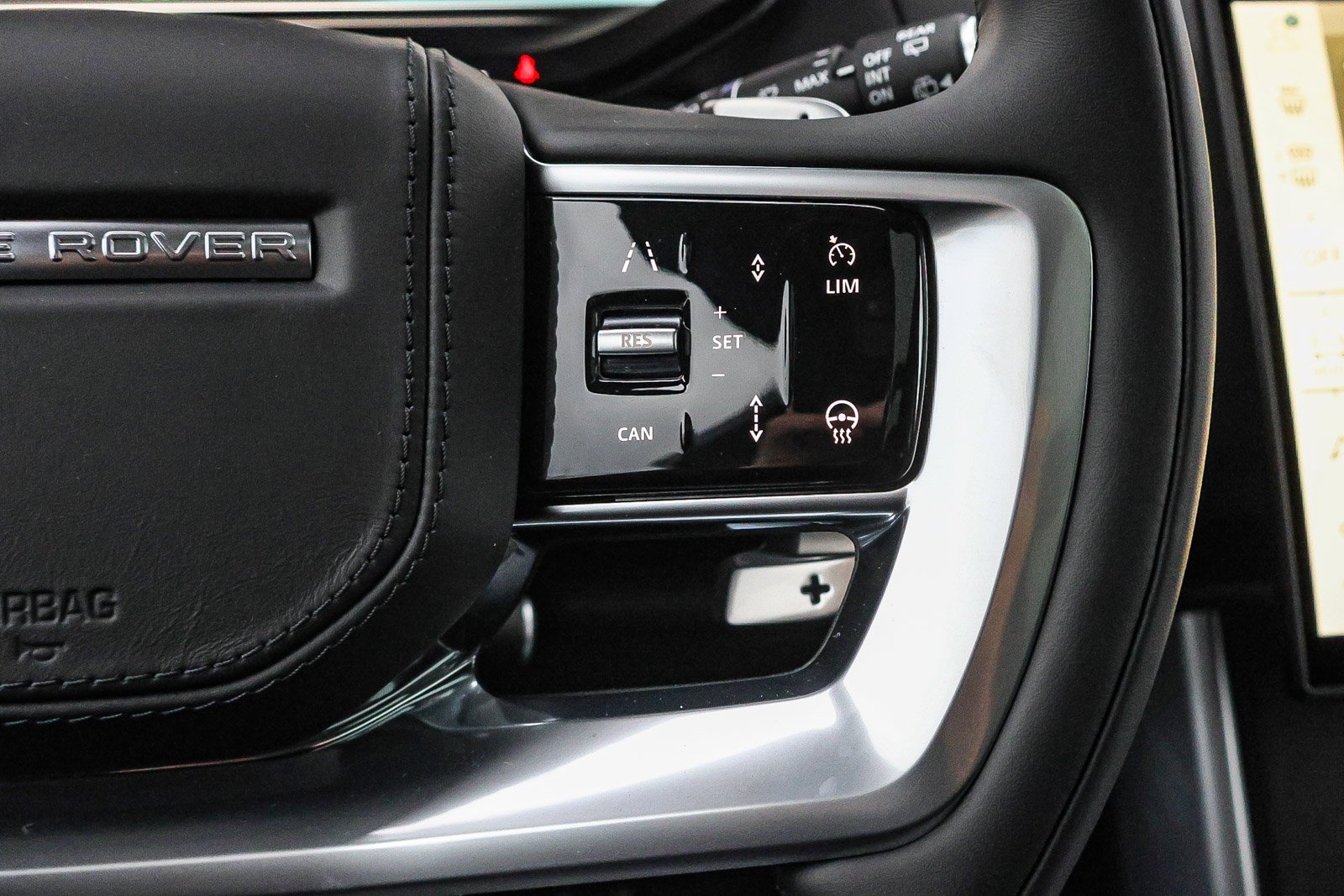 2026 Land Rover Range Rover SE - Photo 36