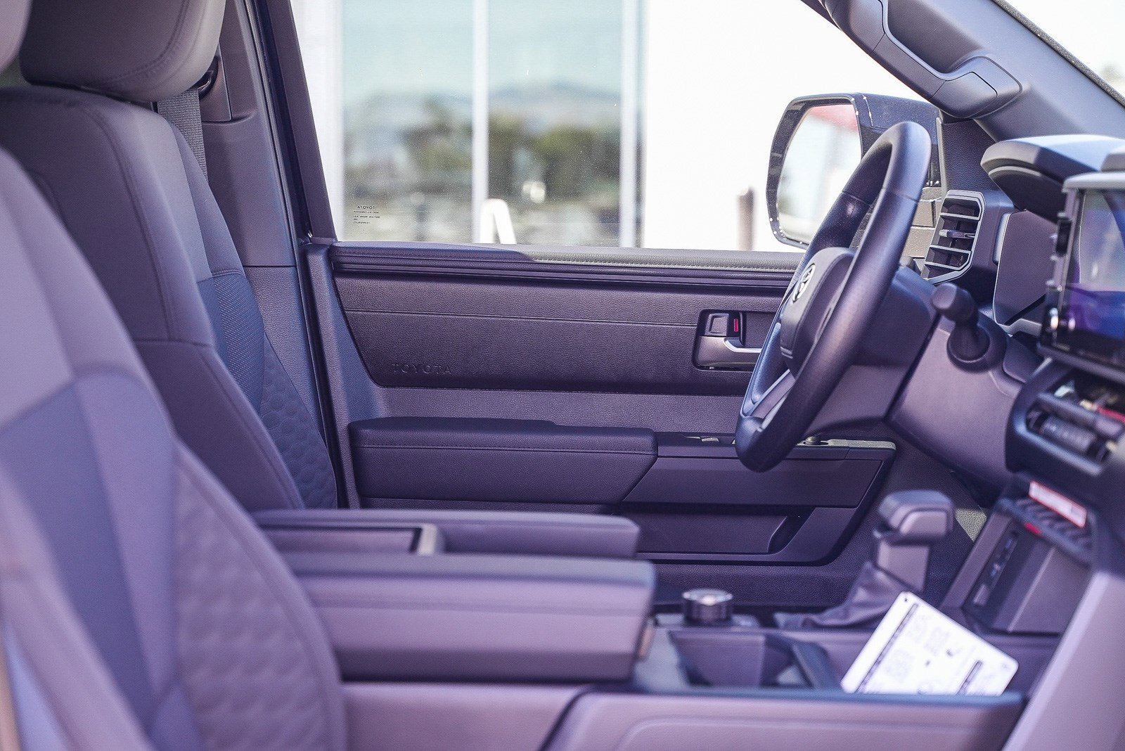 2025 Toyota Tundra SR5 - Photo 18