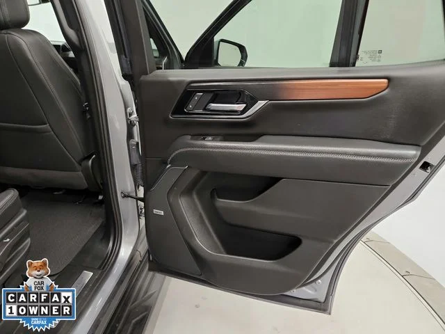 Used 2025 Silver GMC Denali image 44