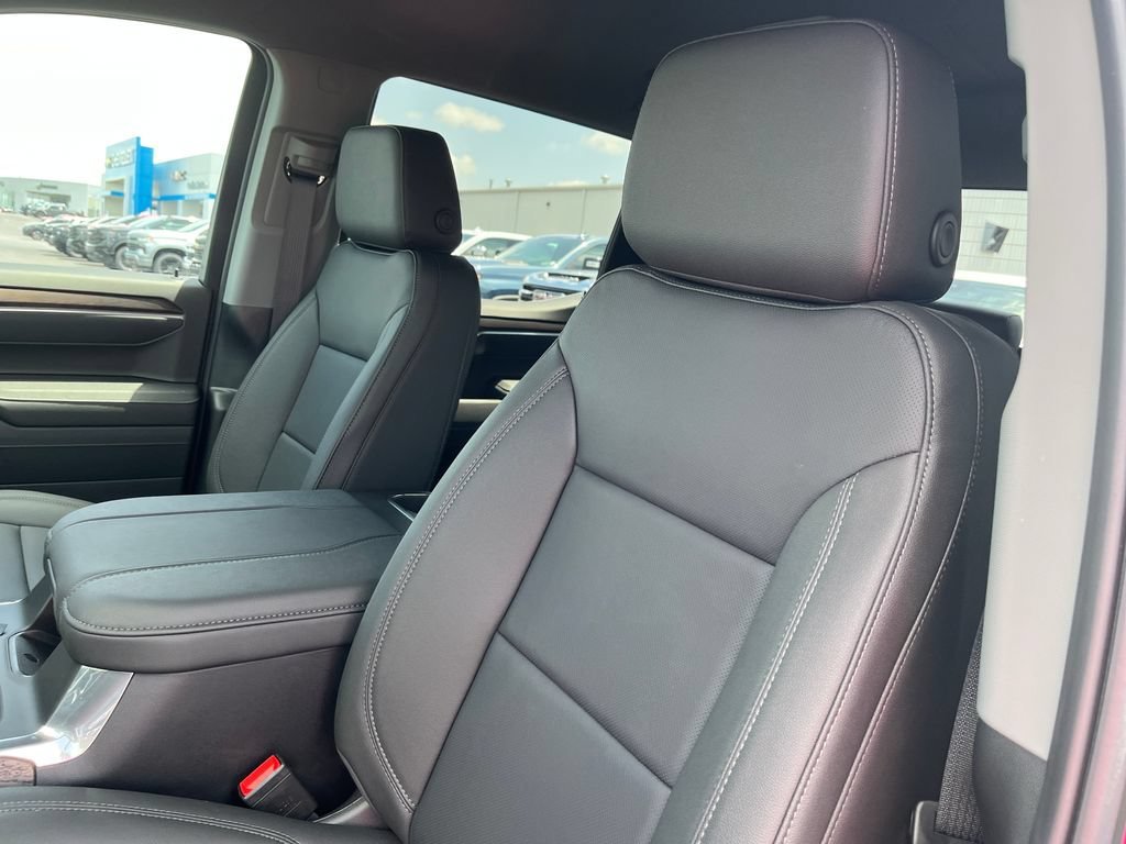 New 2026 Onyx Black GMC SLT image 11
