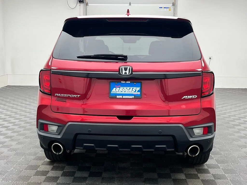 Used 2025 Red Honda EX-L image 10