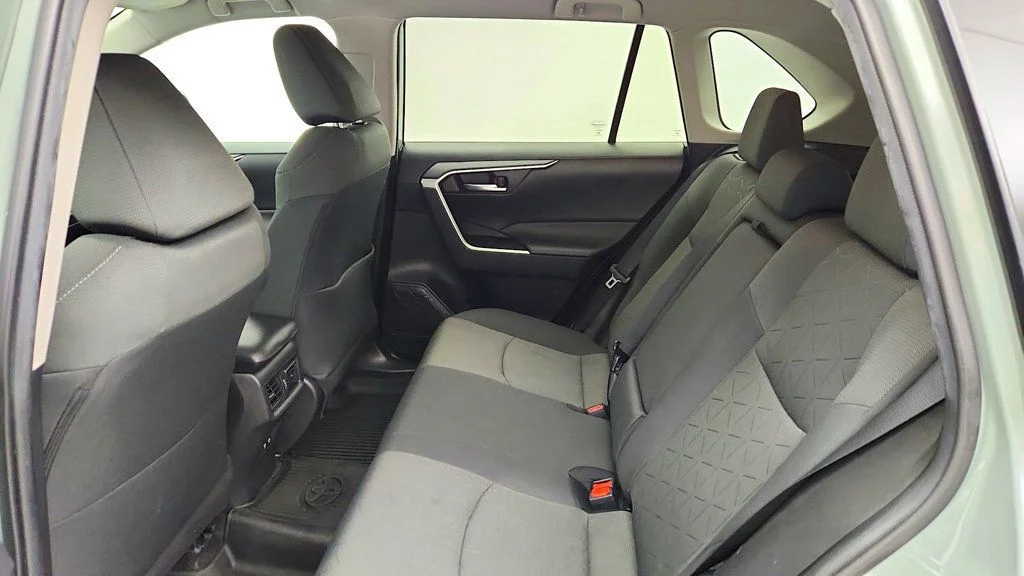 Used 2021 Lunar Rock Toyota Hybrid XLE AWD w/ Weather Package image 20