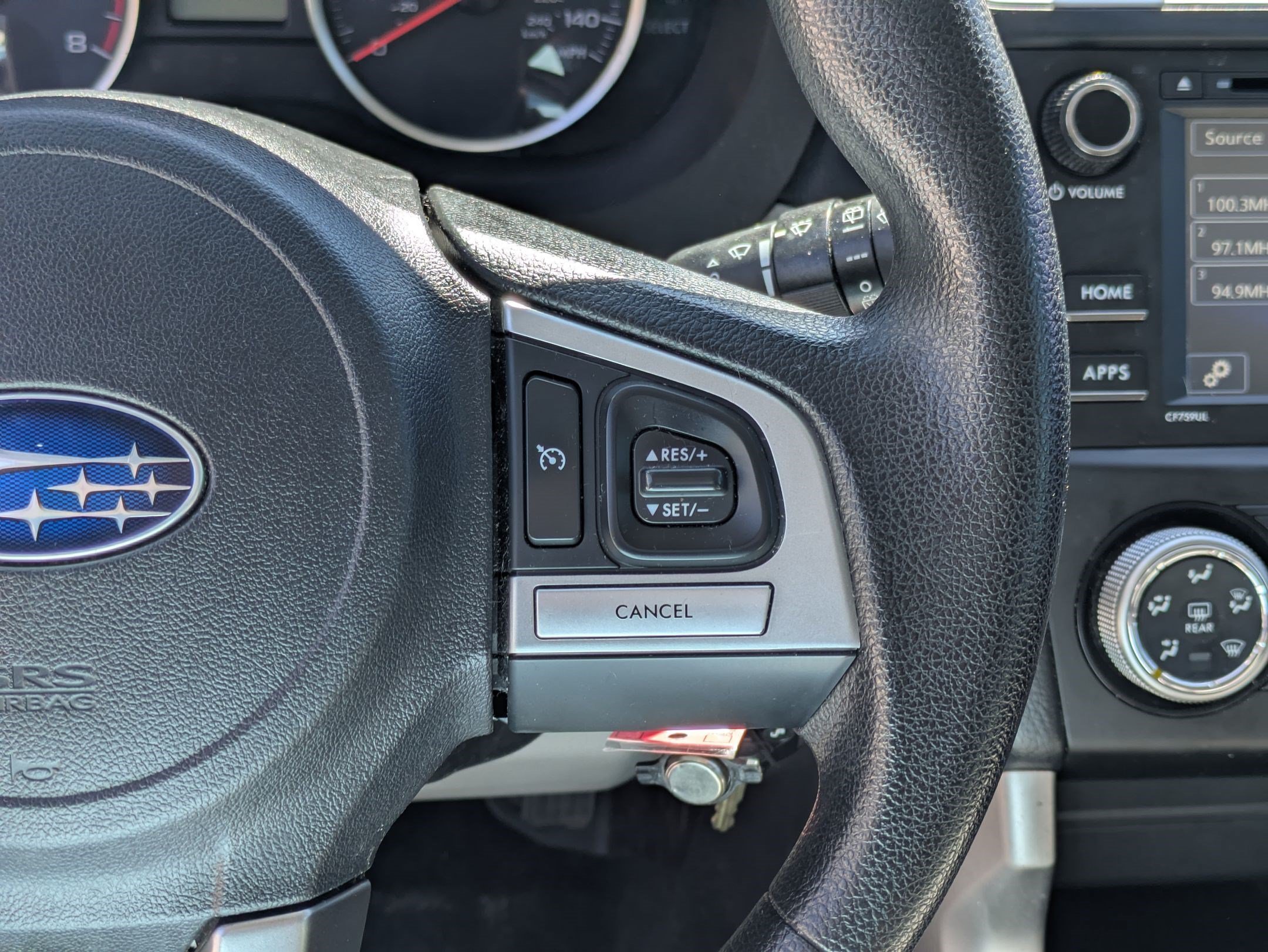 Used 2018 Quartz Blue Pearl Subaru 2.5i image 17