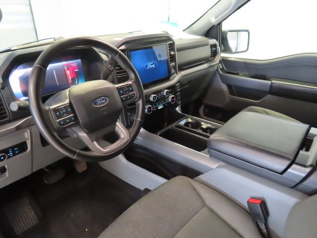 Used 2025 White Ford XLT image 4