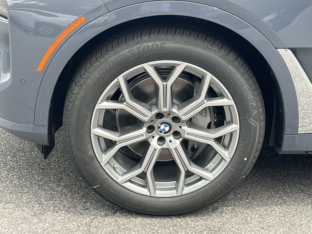 New 2027 Copper Metallic BMW xDrive40i image 10